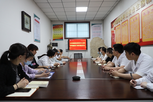 萊蕪中心醫(yī)院團(tuán)員青年學(xué)習(xí)_副本.jpg 萊蕪中心醫(yī)院團(tuán)員青年學(xué)習(xí)_副本.jpg