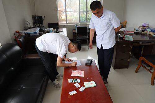 90506f1845f83fcba329a9ca264954e.jpg 90506f1845f83fcba329a9ca264954e.jpg